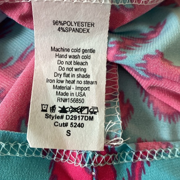 Heimish USA sleeveless midi dress with pockets! Hot pink and teal. - Picture 5 of 5